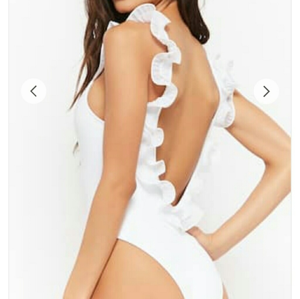 🦄Ruffle-Trim One-Piece Swimsuit